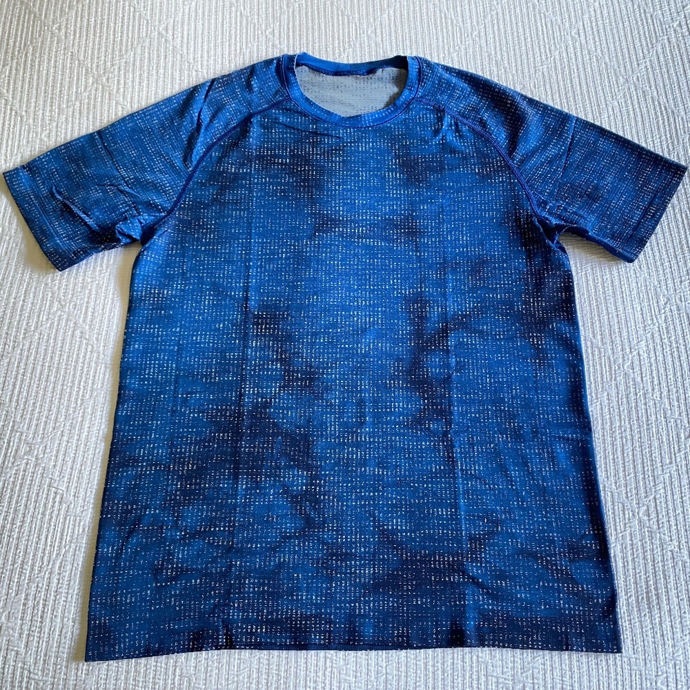 Lululemon Metal Vent Tech Short Sleeve Shirt - M